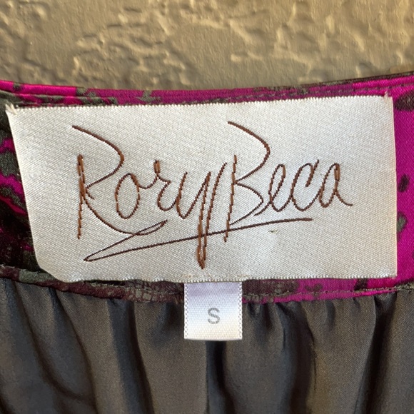 COPY - Rory Beca Silk Shirt Dress in size S, Half Sleeves V Scoop neckline, G… - Picture 3 of 13